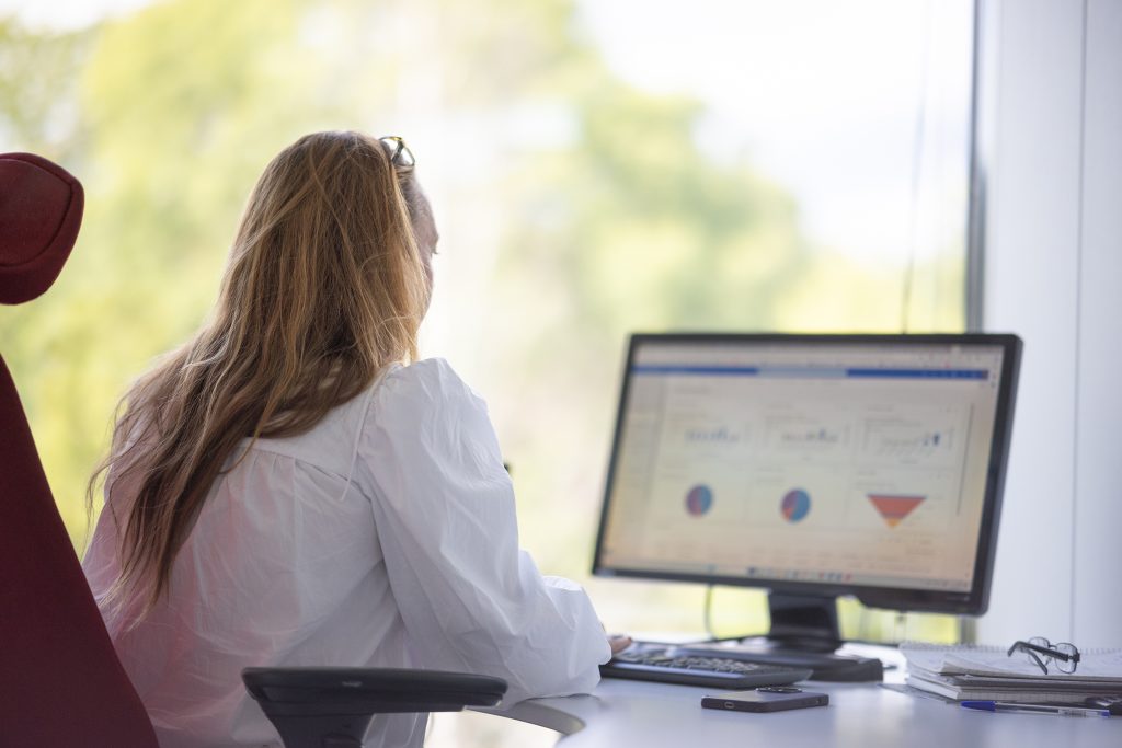 woman working on computer
